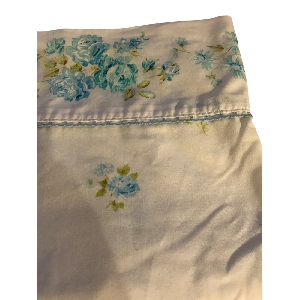Vintage JC Penney Fashion Manor Twin Flat Muslin Sheet - Blue Roses - Excellent